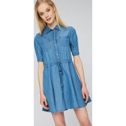 Pepe Jeans - Sukienka Marta. Niebieskie sukienki damskie Pepe Jeans, na co dzień, s, bez wzorów, z bawełny, casualowe, bez kołnierzyka, bez rękawów, mini, rozkloszowane. W wyprzedaży za 239,90 zł.