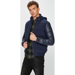 Guess Jeans - Kurtka. Płaszcze męskie Guess Jeans. W wyprzedaży za 499,90 zł.