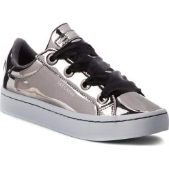 Sneakersy SKECHERS - Liquid Bling 958/PEW Pewter. Szare półbuty damskie Skechers, ze skóry ekologicznej. W wyprzedaży za 209,00 zł.