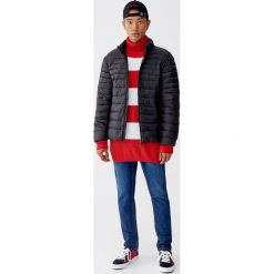 Lekka pikowana kurtka. Czarne kurtki męskie pikowane Pull&Bear, m. Za 109,00 zł.