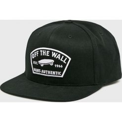 Vans - Czapka. Czarne czapki męskie Vans, bez wzorów, z bawełny. W wyprzedaży za 99,90 zł.