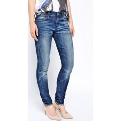 Wrangler - Jeansy Corynn Frozen Pond. Niebieskie jeansy damskie rurki Wrangler, z bawełny. Za 349,90 zł.