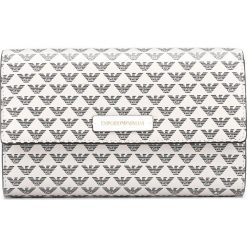 Emporio Armani Cross body bag Biały. Białe torebki klasyczne damskie Emporio Armani, w paski, z materiału, bez dodatków. Za 840,95 zł.