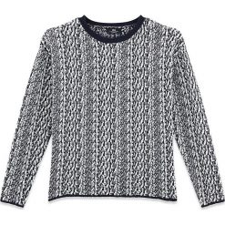 Sweter w kolorze granatowo-białym. Niebieskie swetry damskie TBS, bez wzorów, z bawełny, klasyczne, bez rękawów, bez kaptura. W wyprzedaży za 87,95 zł.
