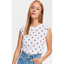 T-shirt w kropki - Granatowy. Niebieskie t-shirty damskie marki Reserved, s, bez wzorów, bez kołnierzyka. Za 29,99 zł.