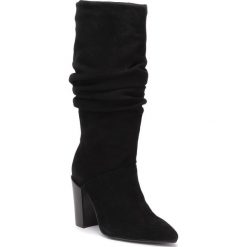Kozaki BRONX - 14160-C BX 1217 Black 01. Czarne kozaki damskie Bronx, ze skóry, bez obcasa, na obcasie, bez zapięcia. W wyprzedaży za 519,00 zł.