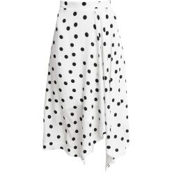 Gestuz ELSIE SKIRT Spódnica trapezowa white/navy. Białe spódniczki trapezowe marki Gestuz, z poliesteru. Za 459,00 zł.