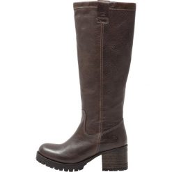 Bullboxer Kozaki na platformie dark brown. Szare buty zimowe damskie marki Bullboxer, z materiału, na sznurówki. W wyprzedaży za 384,30 zł.