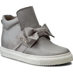 Sneakersy CARINII - B3834 I75-I82-000-B67. Szare półbuty damskie Carinii, bez wzorów, ze skóry, bez obcasa, na obcasie, bez zapięcia. W wyprzedaży za 209,00 zł.