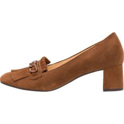 Gabor Czółenka copper. Brązowe czółenka damskie Gabor, bez wzorów, ze skóry, bez obcasa. Za 399,00 zł.
