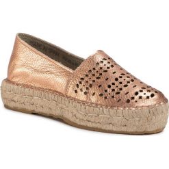 Espadryle QUAZI - QZ-50-04-000464 145. Różowe espadryle damskie QUAZI, bez wzorów, ze skóry, bez obcasa, na płaskiej podeszwie. Za 299,00 zł.
