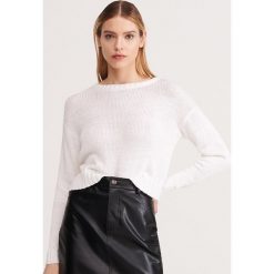 Sweter basic - Kremowy. Białe swetry damskie Reserved, s, bez wzorów, bez rękawów, bez kaptura. W wyprzedaży za 55,99 zł.