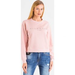 BLUZA YPRES John Richmond Sport. Różowe bluzy sportowe damskie John Richmond, s, bez wzorów, bez rękawów, bez kaptura. Za 329,00 zł.