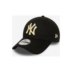 New Era New York Yankees Essential Czapka z daszkiem Czarny. Czarne czapki damskie New Era, z haftami, z bawełny. Za 94,95 zł.