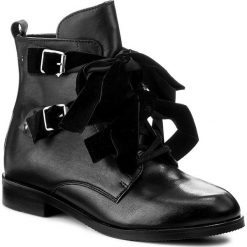 Botki BADURA - 8168-69 Czarny 124. Czarne buty zimowe damskie marki Badura, z materiału, na obcasie. W wyprzedaży za 339,00 zł.