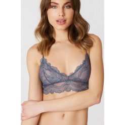 Biustonosze bardotka: NA-KD Lingerie Delikatny koronkowy biustonosz – Blue