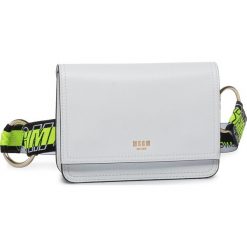 Saszetka MSGM - Borsa Donna 2742MDZ80 009 01 Biały. Białe saszetki damskie MSGM, ze skóry, młodzieżowe. W wyprzedaży za 1039,00 zł.