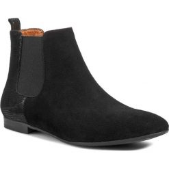 Sztyblety NESSI - 46703 Czarny W/Lizzaro. Czarne botki damskie na obcasie Nessi, z materiału. W wyprzedaży za 239,00 zł.