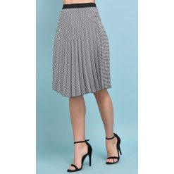 Spódnica w kolorze czarno-białym. Czarne spódniczki damskie Gerard Darel, bez wzorów, klasyczne, z standardowym stanem, midi. W wyprzedaży za 175,95 zł.