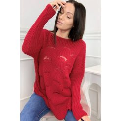 Sweter z ozdobnymi przeszyciami czerwony. Czerwone swetry damskie Tagless, s, z wełny. Za 126,92 zł.
