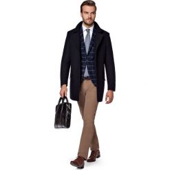 Płaszcz Granatowy Andro. Niebieskie płaszcze męskie LANCERTO, na zimę, m, bez wzorów, z bawełny, eleganckie, bez kaptura. W wyprzedaży za 639,90 zł.