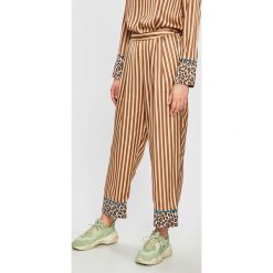 Scotch & Soda - Spodnie. Spodnie damskie Scotch & Soda, s, bez wzorów, z poliesteru, casualowe. W wyprzedaży za 219,90 zł.