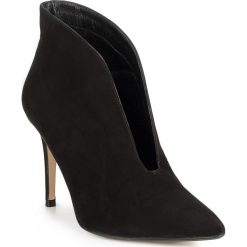 Buty damskie. Czarne botki damskie Wittchen, ze skóry, eleganckie. W wyprzedaży za 359,91 zł.
