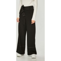 Answear - Spodnie. Czarne spodnie damskie ANSWEAR, s, z elastanu. W wyprzedaży za 29,90 zł.