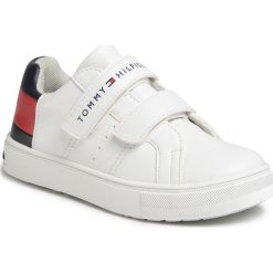 Sneakersy TOMMY HILFIGER - Low Cut Velcro Sneaker T3B4-30719-0193Y003 White/Blue/Red Y003. Białe trampki chłopięce TOMMY HILFIGER, bez wzorów, ze skóry ekologicznej, na rzepy. W wyprzedaży za 239,00 zł.