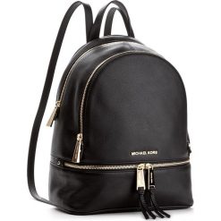 Plecak MICHAEL MICHAEL KORS - Rhea Zip 30S5GEZB1L Black. Czarne plecaki damskie MICHAEL Michael Kors, bez wzorów, ze skóry, klasyczne. Za 1399,00 zł.