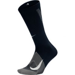 Skarpety Nike Elite Lightweight Crew Running Socks M Czarne. Czarne skarpetki męskie Nike, bez wzorów, z materiału. Za 39,99 zł.