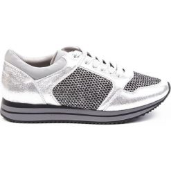 Sneakersy "Come" w kolorze czarno-srebrnym. Szare trampki i tenisówki damskie Chattawak, bez wzorów, na sznurówki. W wyprzedaży za 109,95 zł.