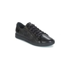 Buty Pataugas JESTER /VC. Czarne trampki i tenisówki damskie marki Pataugas, bez wzorów, bez zapięcia. Za 487,20 zł.