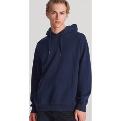 Gładka bluza z kapturem - Granatowy. Niebieskie bluzy męskie Reserved, s, bez wzorów, z kapturem, bez rękawów, z kapturem. Za 89,99 zł.