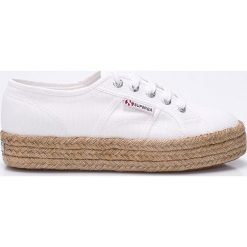 Superga - Tenisówki. Białe tenisówki damskie marki Superga, z materiału, na sznurówki. W wyprzedaży za 199,90 zł.
