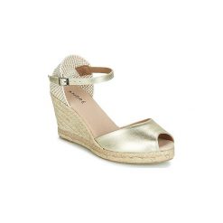 Espadryle André CADIX. Żółte espadryle damskie Andre, bez wzorów, bez obcasa. W wyprzedaży za 239,20 zł.