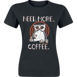 Need. More. Coffee. Koszulka damska czarny. Czarne bluzki z odkrytymi ramionami Need. More. Coffee., xxl, z nadrukiem, z okrągłym kołnierzem. Za 74,90 zł.