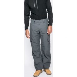 Quiksilver - Spodnie Snowboardowe. Szare spodnie męskie Quiksilver, m, bez wzorów, z poliesteru. W wyprzedaży za 379,90 zł.