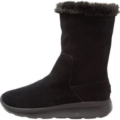 Buty zimowe damskie: Skechers ONTHEGO CITY 2 Kozaki na koturnie black