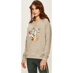 Desigual Sport - Bluza. Szare bluzy sportowe damskie Desigual Sport, s, z aplikacjami, z elastanu, bez rękawów, bez kaptura. Za 249,90 zł.