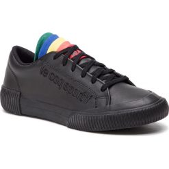 Sneakersy LE COQ SPORTIF - Dune W Rainbow 1910493 Triple Black/Multicolor. Czarne półbuty damskie le coq sportif, na co dzień, bez wzorów, ze skóry ekologicznej, bez obcasa, na płaskiej podeszwie, bez zapięcia. W wyprzedaży za 229,00 zł.