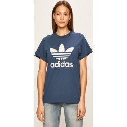 Adidas Originals - T-shirt. Szare topy damskie adidas Originals, z nadrukiem, z bawełny, casualowe, z okrągłym kołnierzem. Za 129,90 zł.
