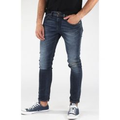 Diesel Thommer Dżinsy Niebieski. Niebieskie jeansy męskie Diesel, bez wzorów. Za 697,95 zł.
