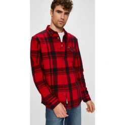 Wrangler - Koszula. Czerwone koszule męskie Wrangler, m, bez wzorów, z bawełny, klasyczne, z klasycznym kołnierzykiem, z długim rękawem. W wyprzedaży za 109,90 zł.