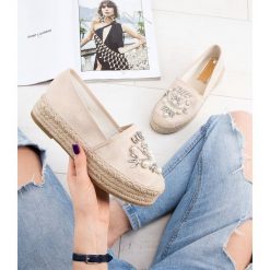 Espadryle damskie Sixth Sens 888-60 Beżowe. Brązowe espadryle damskie Sixth Sens, bez wzorów, z tworzywa sztucznego, bez obcasa. Za 99,00 zł.