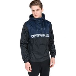 Calvin Klein Kurtka Czarny Niebieski. Niebieskie płaszcze męskie Calvin Klein, xl, bez wzorów, z jeansu, bez kaptura. Za 654,95 zł.