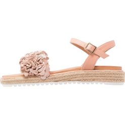 Sandały damskie: Pepen Sole Sandały na platformie nude/white