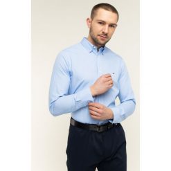 Koszula TOMMY HILFIGER Geo Floral Print MW0MW12205. Czerwone koszule męskie TOMMY HILFIGER, xxl, bez wzorów, z bawełny, casualowe, bez kołnierzyka, bez rękawów. W wyprzedaży za 239,00 zł.