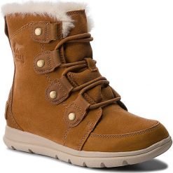 Śniegowce SOREL - Explorer Joan NL3039 Camel Brown/Ancient Fossil 224. Pomarańczowe kozaki damskie marki Sorel, ze skóry, bez zapięcia. W wyprzedaży za 399,00 zł.