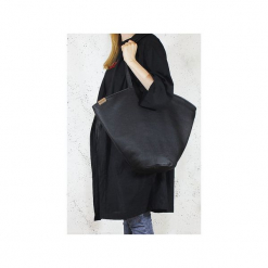 Shelly bag czarna torba na ramię z zamkiem Vegan. Czarne torebki klasyczne damskie marki Hairoo, w paski, z nubiku, na ramię. Za 180,00 zł.